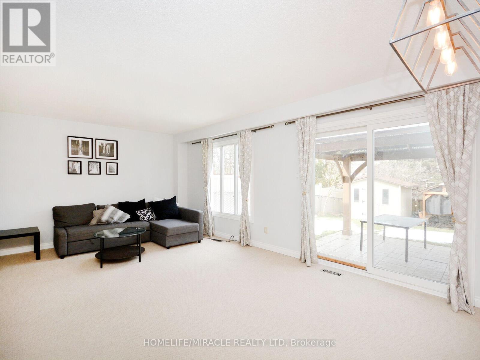 Main - 2335 Council Ring Road, Mississauga, Ontario  L5L 1B9 - Photo 9 - W12849136