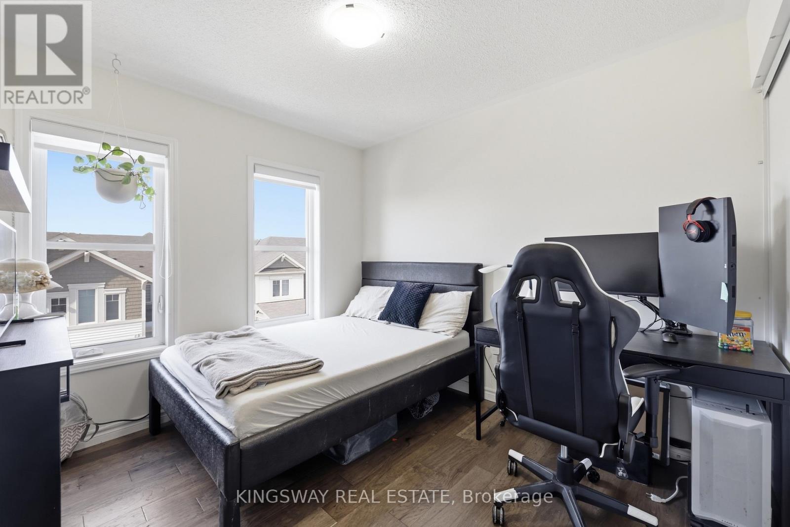 975 Whitlock Avenue, Milton (Cb Cobban), Ontario  L9E 1S9 - Photo 18 - W12849184