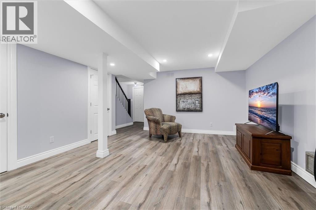 2511 Boros Road Unit# 35, Burlington, Ontario  L7M 5B2 - Photo 34 - 40807290