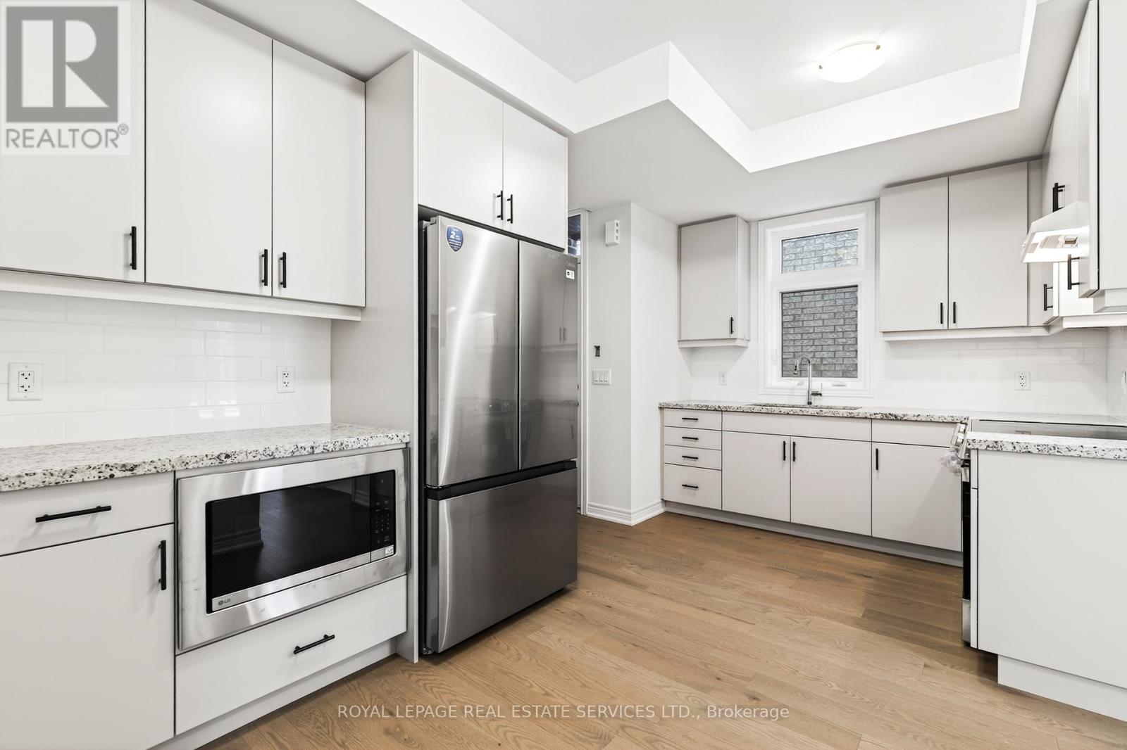 Unit 2 - 3211 Sixth Line, Oakville, Ontario  L6H 0V8 - Photo 7 - W12849188