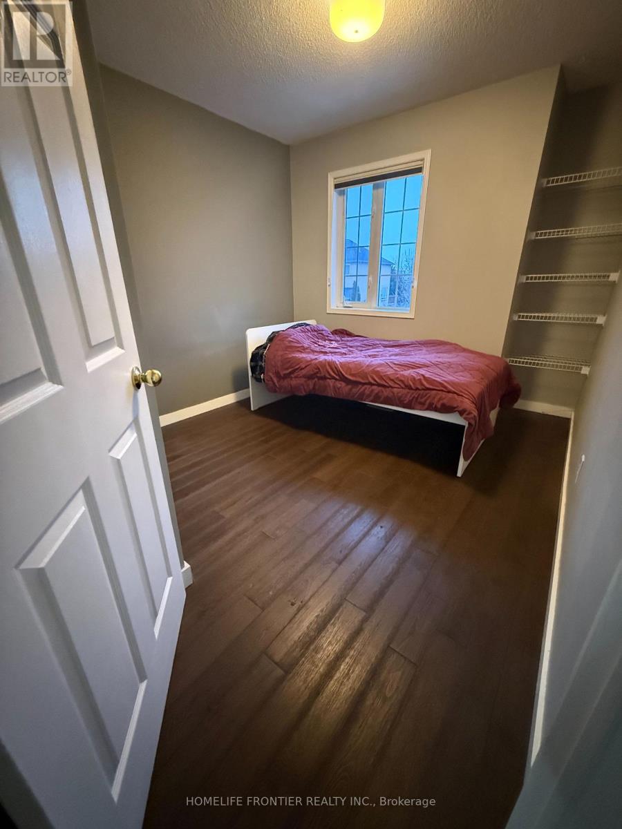 2494 Gill Crescent, Oakville, Ontario  L6H 6P4 - Photo 10 - W12849192