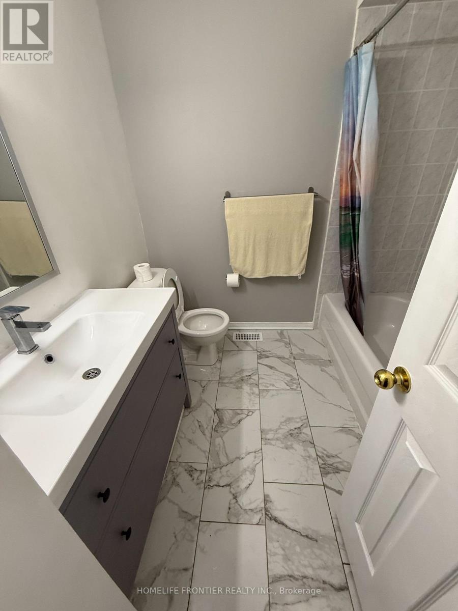 2494 Gill Crescent, Oakville, Ontario  L6H 6P4 - Photo 11 - W12849192