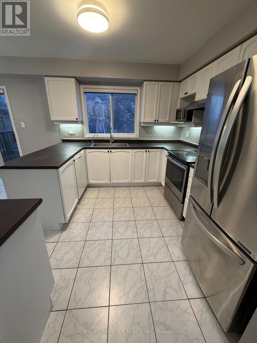 2494 Gill Crescent, Oakville, Ontario  L6H 6P4 - Photo 4 - W12849192