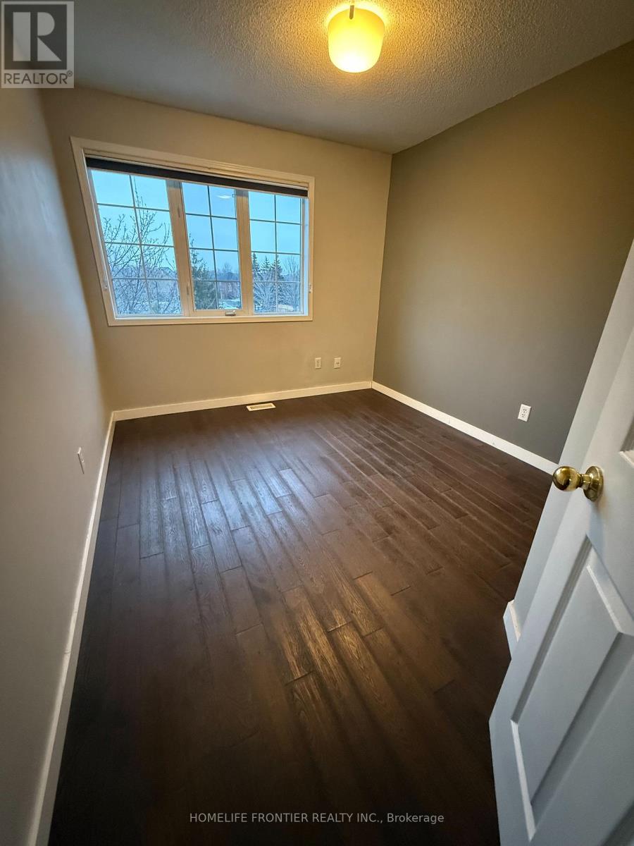 2494 Gill Crescent, Oakville, Ontario  L6H 6P4 - Photo 8 - W12849192