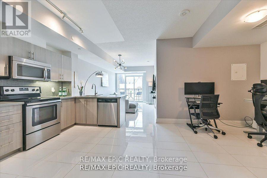 204 - 16 Mcadam Avenue, Toronto, Ontario  M6A 0B9 - Photo 7 - W12849208