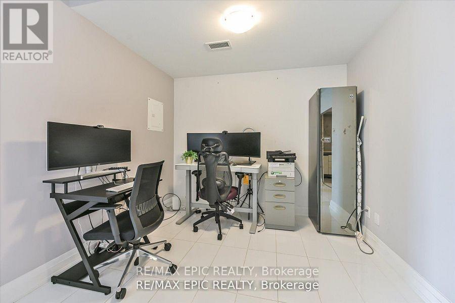 204 - 16 Mcadam Avenue, Toronto, Ontario  M6A 0B9 - Photo 8 - W12849208