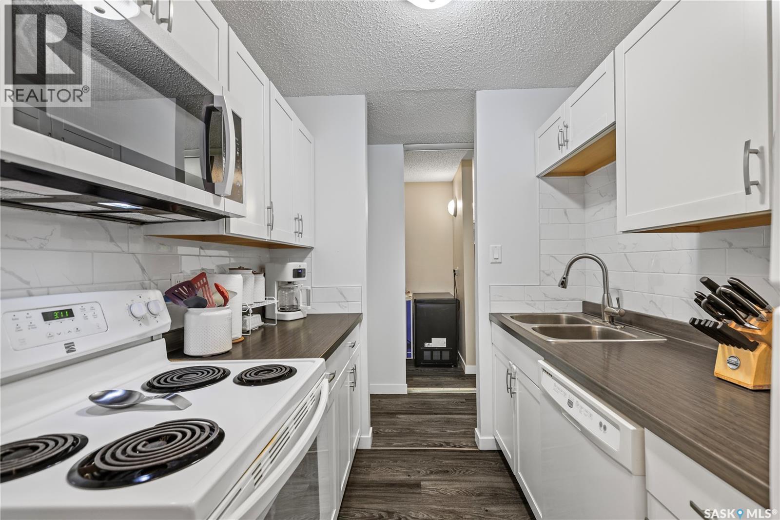 67 Rodenbush Drive, Regina, Saskatchewan  S4R 8C7 - Photo 11 - SK029774