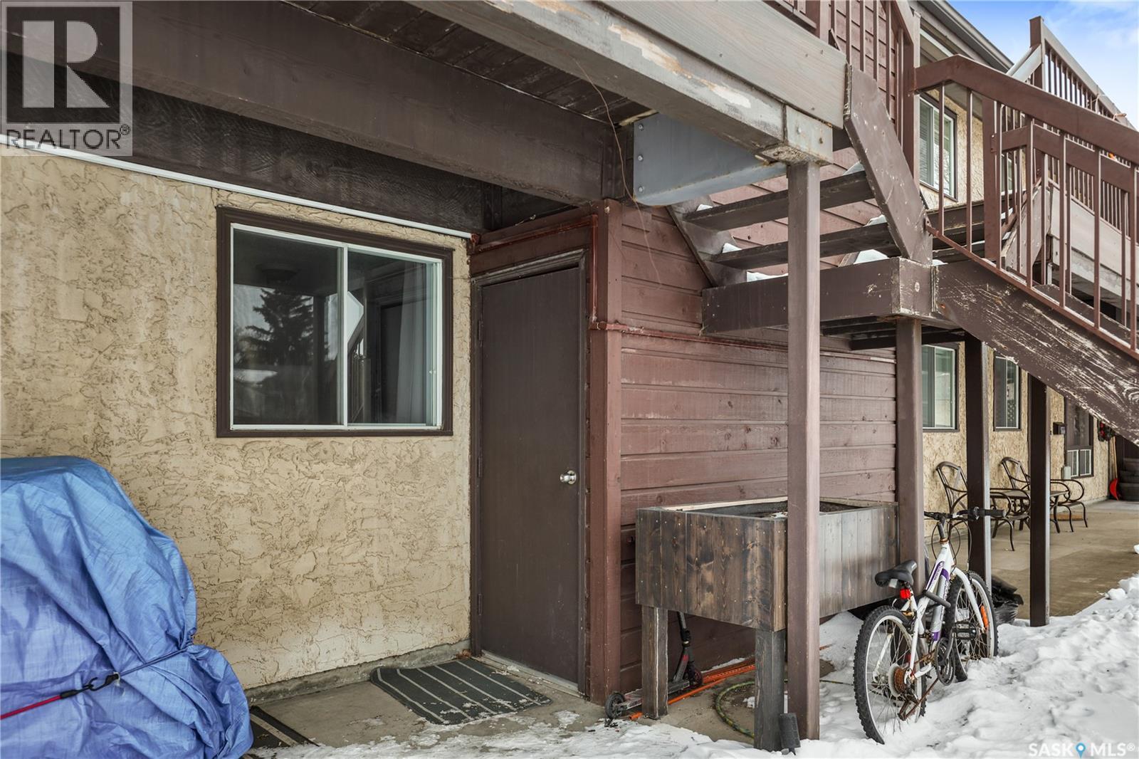 67 Rodenbush Drive, Regina, Saskatchewan  S4R 8C7 - Photo 3 - SK029774