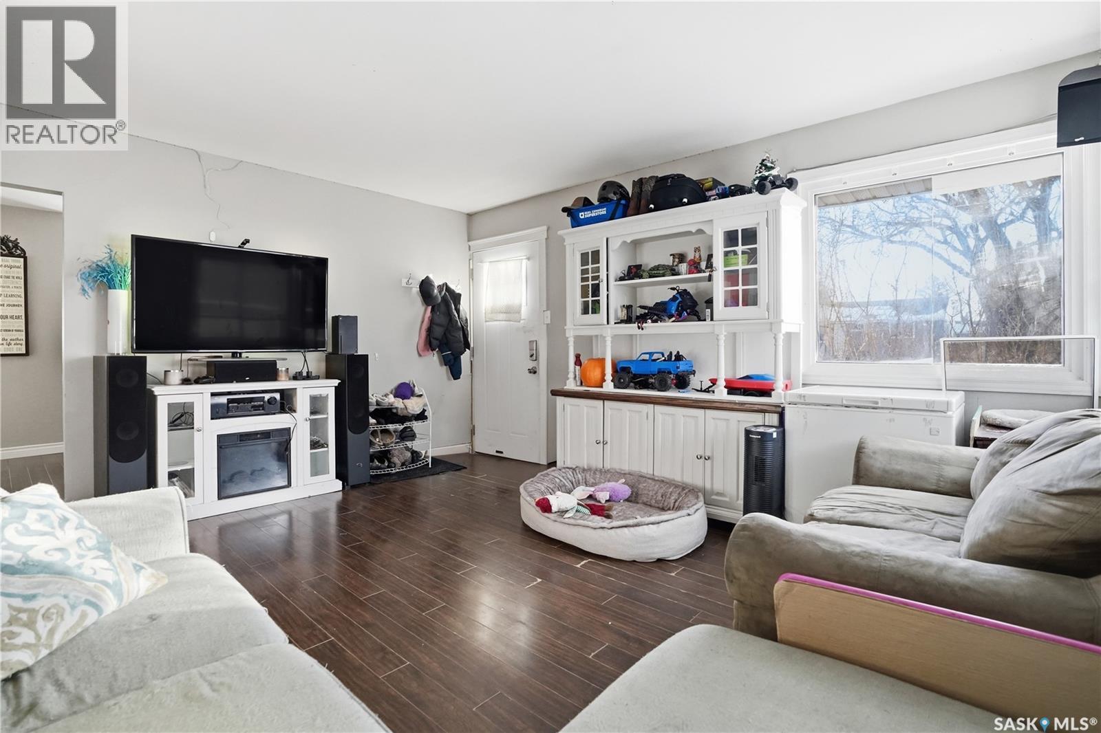 118 Ottawa Street, Regina, Saskatchewan  S4R 1N2 - Photo 3 - SK029773