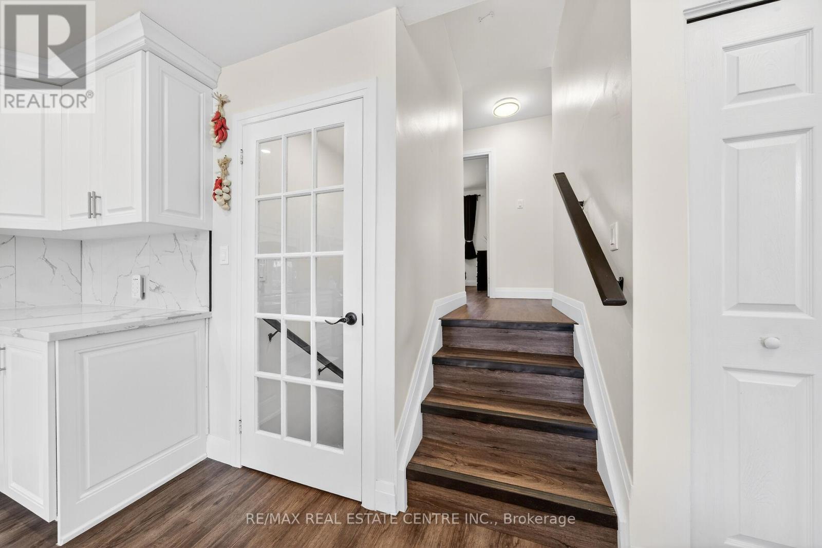 33 Glen Vista Drive, Hamilton (Red Hill), Ontario  L8K 5V5 - Photo 14 - X12849216