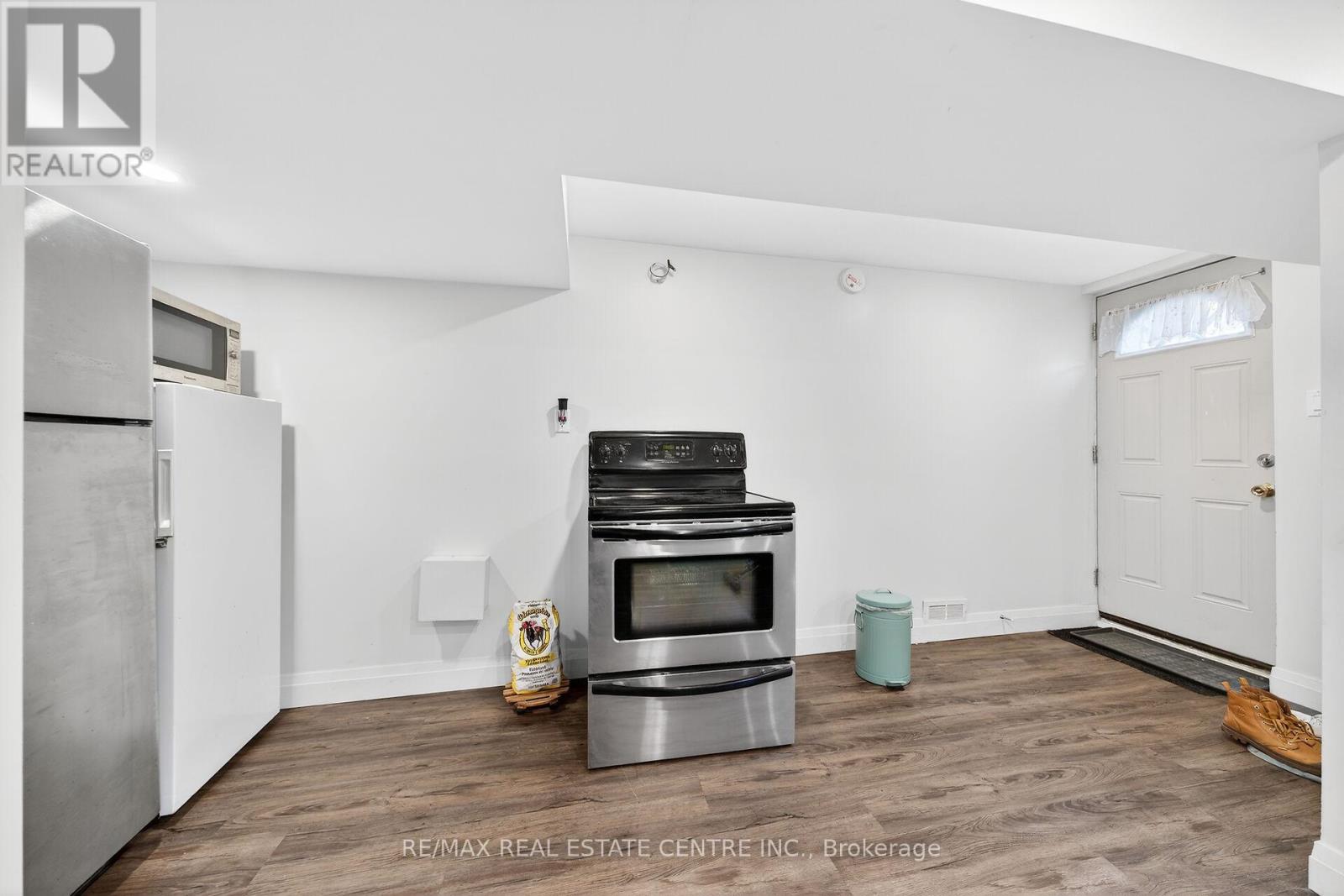 33 Glen Vista Drive, Hamilton (Red Hill), Ontario  L8K 5V5 - Photo 23 - X12849216