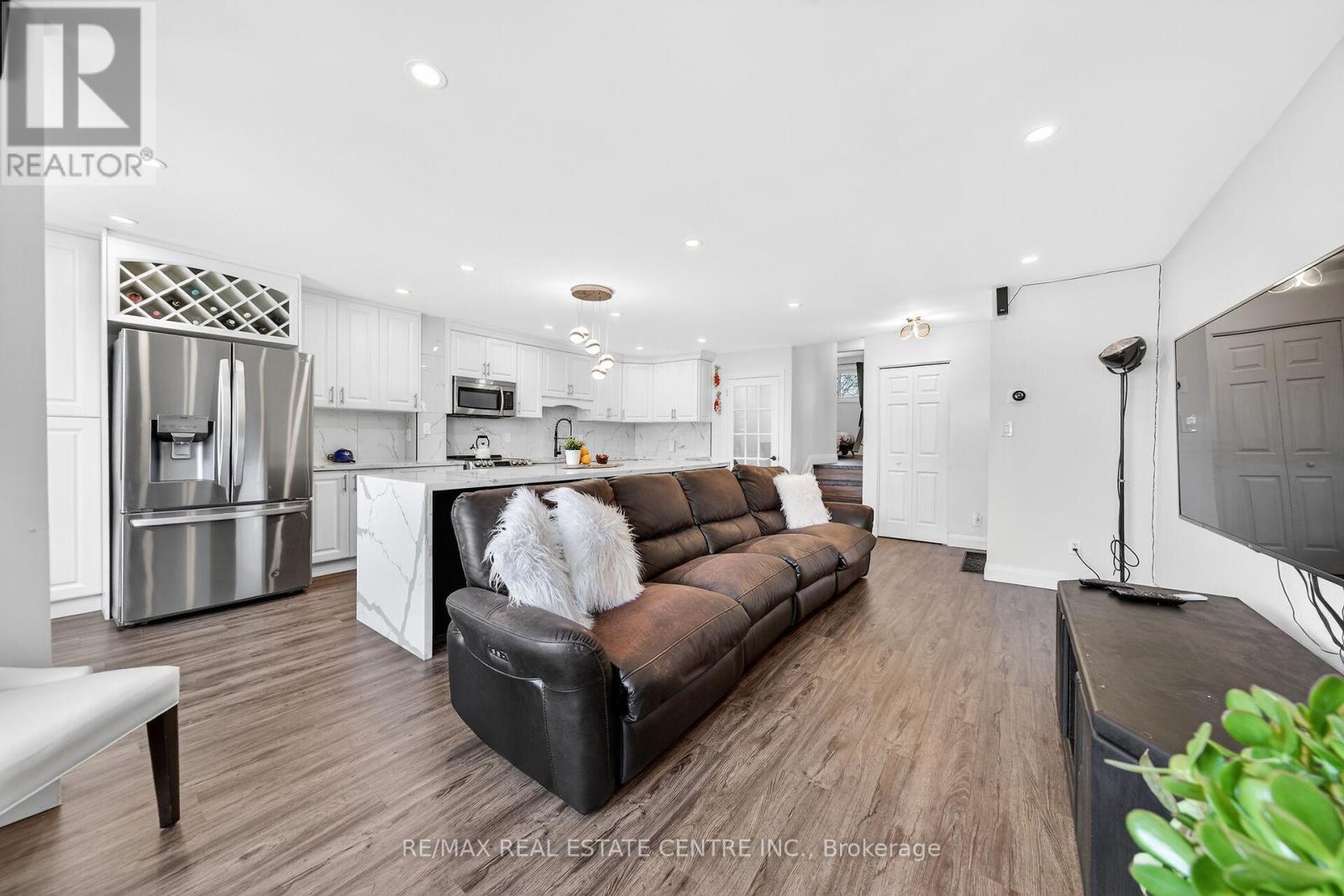 33 Glen Vista Drive, Hamilton (Red Hill), Ontario  L8K 5V5 - Photo 7 - X12849216