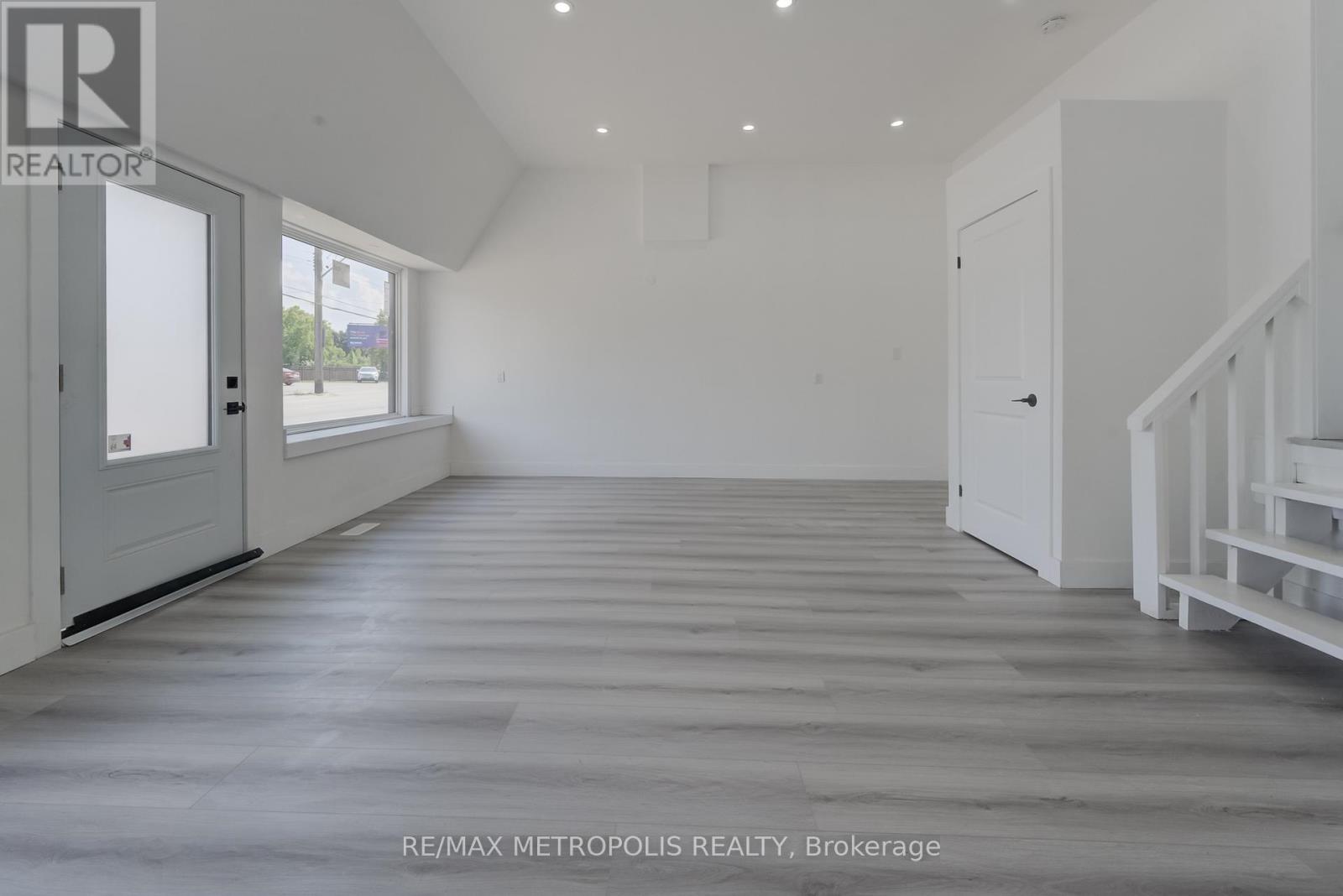 161 Kenilworth Avenue N, Hamilton, Ontario  L8H 4R9 - Photo 17 - X12849232