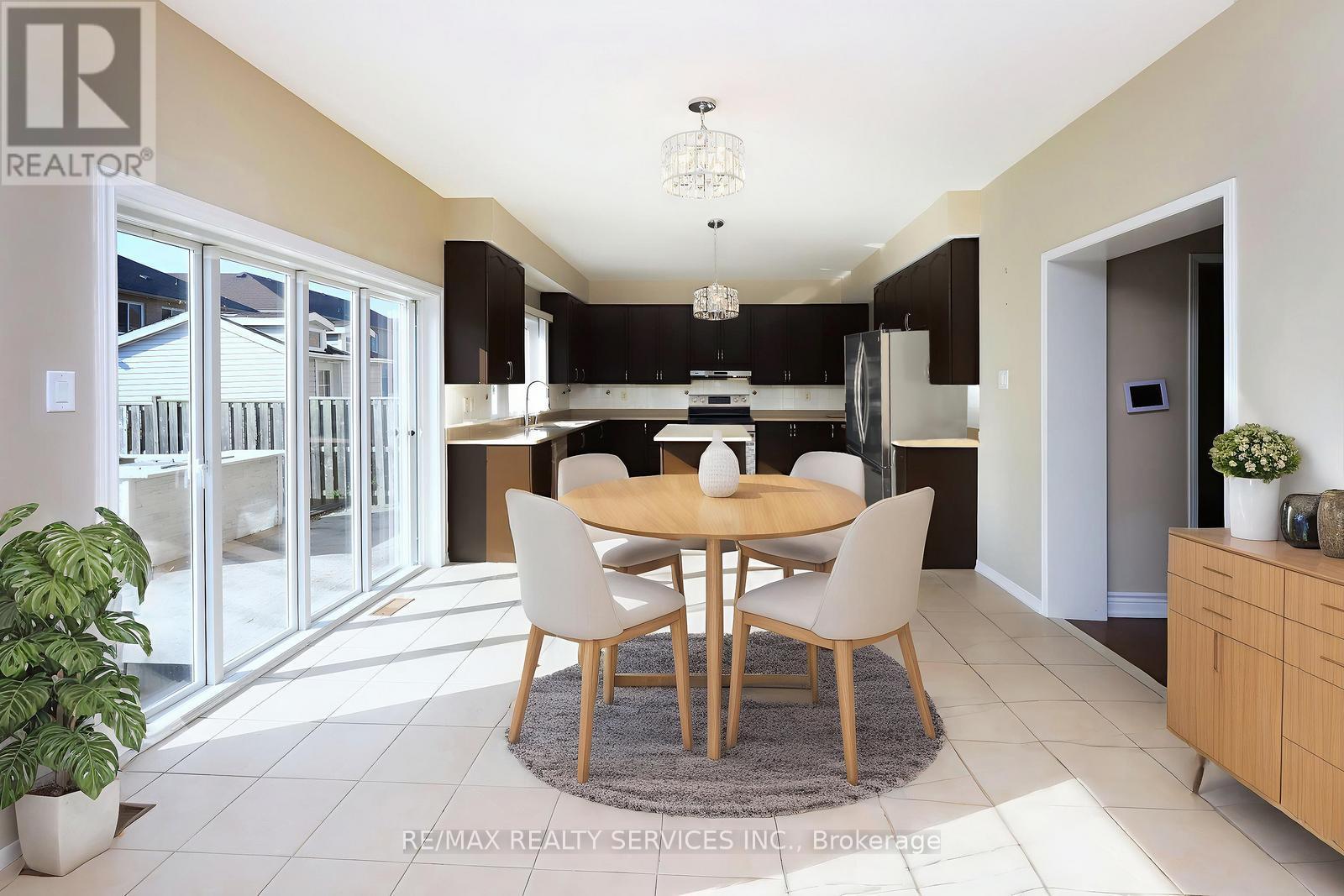 17 Ballantyne Drive, Ajax, Ontario  L1T 4H6 - Photo 12 - E12846846