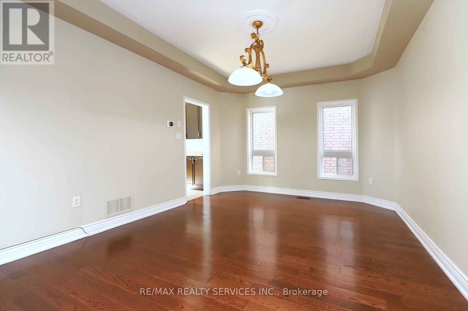 17 Ballantyne Drive, Ajax, Ontario  L1T 4H6 - Photo 9 - E12846846