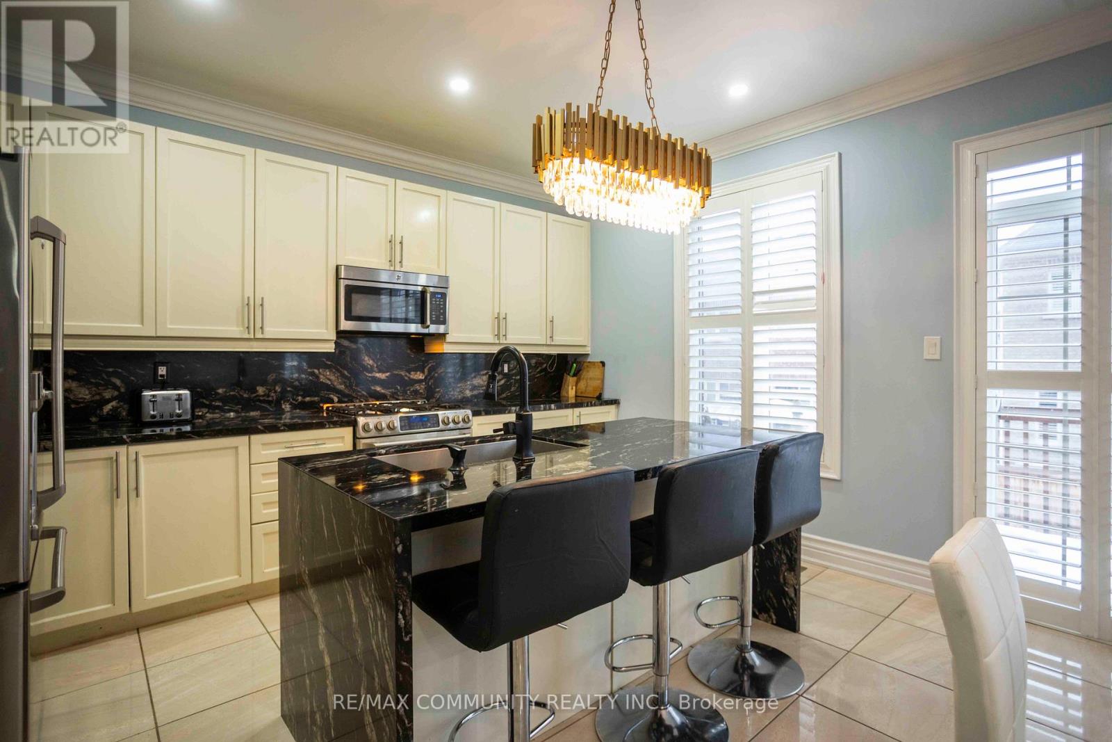 74 Stannardville Drive N, Ajax, Ontario  L1T 0M4 - Photo 14 - E12848866