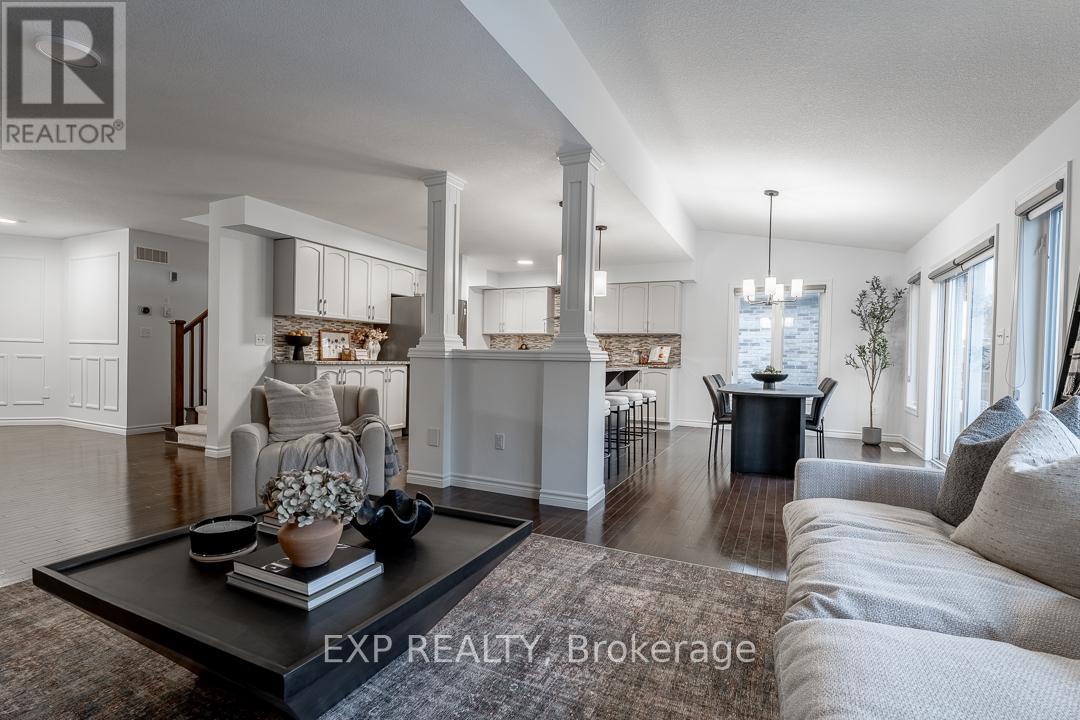 919 Foxcreek Road, London North, Ontario  N6G 0H1 - Photo 11 - X12720738