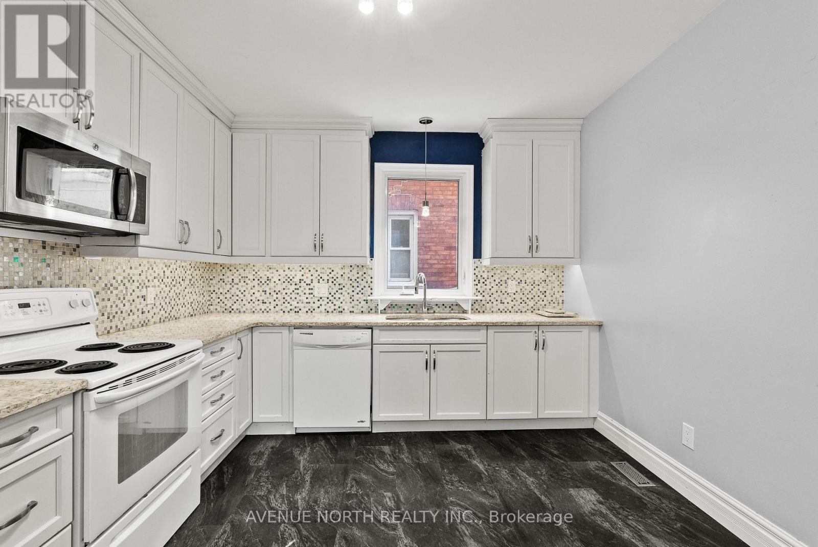 48 Leonard Avenue, Ottawa, Ontario  K1S 4T9 - Photo 13 - X12818784