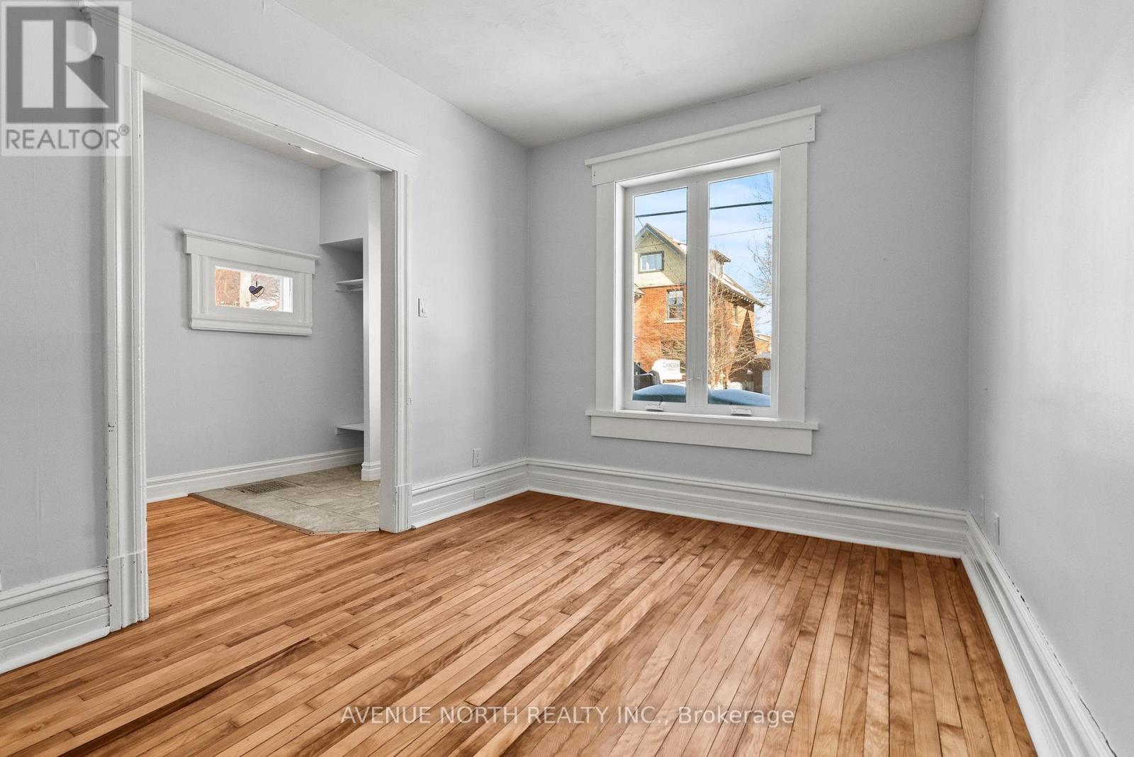 48 Leonard Avenue, Ottawa, Ontario  K1S 4T9 - Photo 5 - X12818784