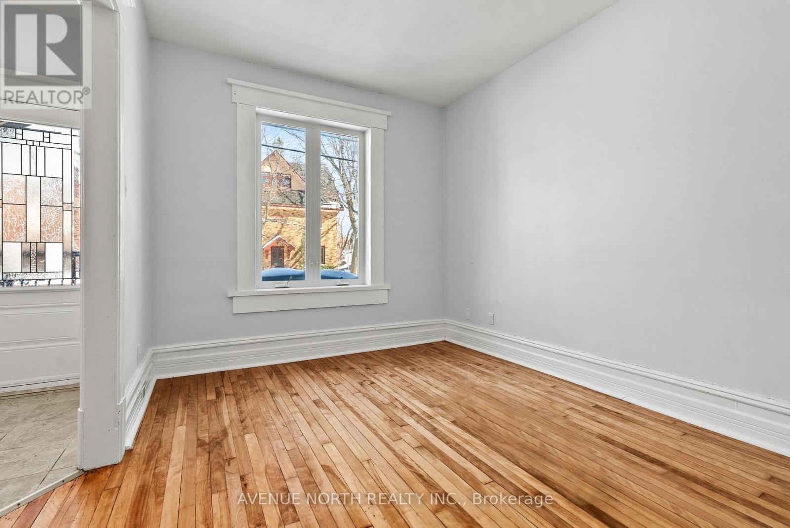 48 Leonard Avenue, Ottawa, Ontario  K1S 4T9 - Photo 7 - X12818784