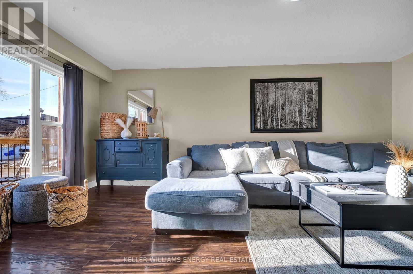 199 Barkley Crescent, Oshawa (Vanier), Ontario  L1J 2E5 - Photo 5 - E12849240