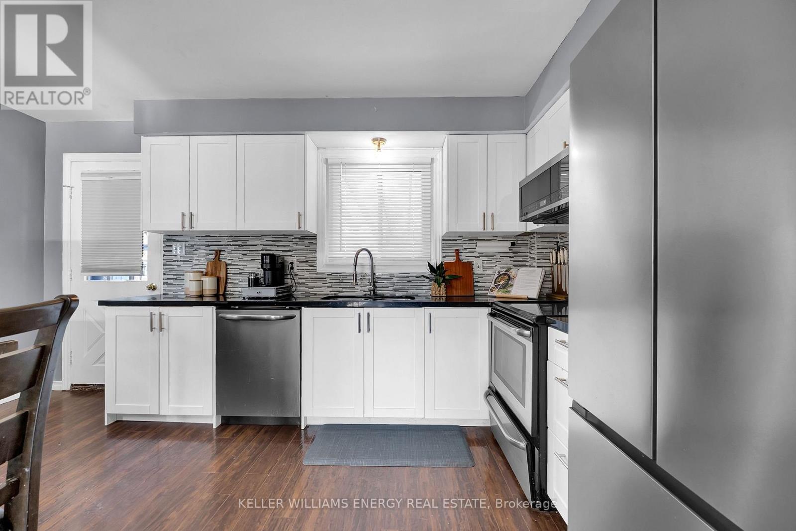 199 Barkley Crescent, Oshawa (Vanier), Ontario  L1J 2E5 - Photo 7 - E12849240