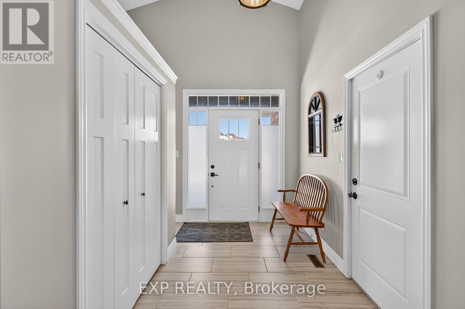 15 Kempton Avenue, Belleville, Ontario  K8N 0E8 - Photo 2 - X12849458