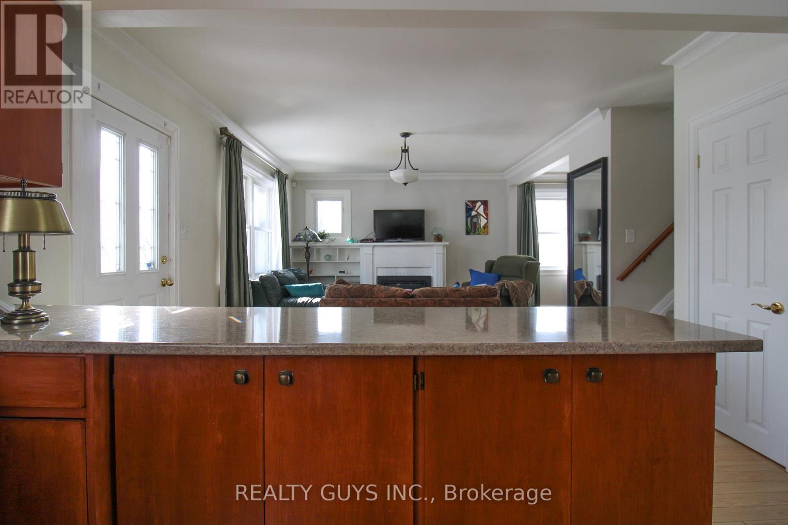 1 Wellington Street E, Kawartha Lakes, Ontario  K0L 2W0 - Photo 26 - X12849542