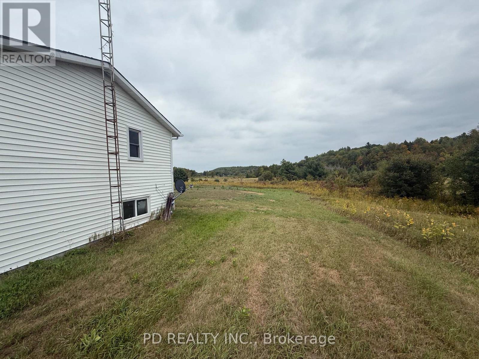 1251 Brock Road, Frontenac, Ontario K0H 2E0 - Photo 29 - X12849618