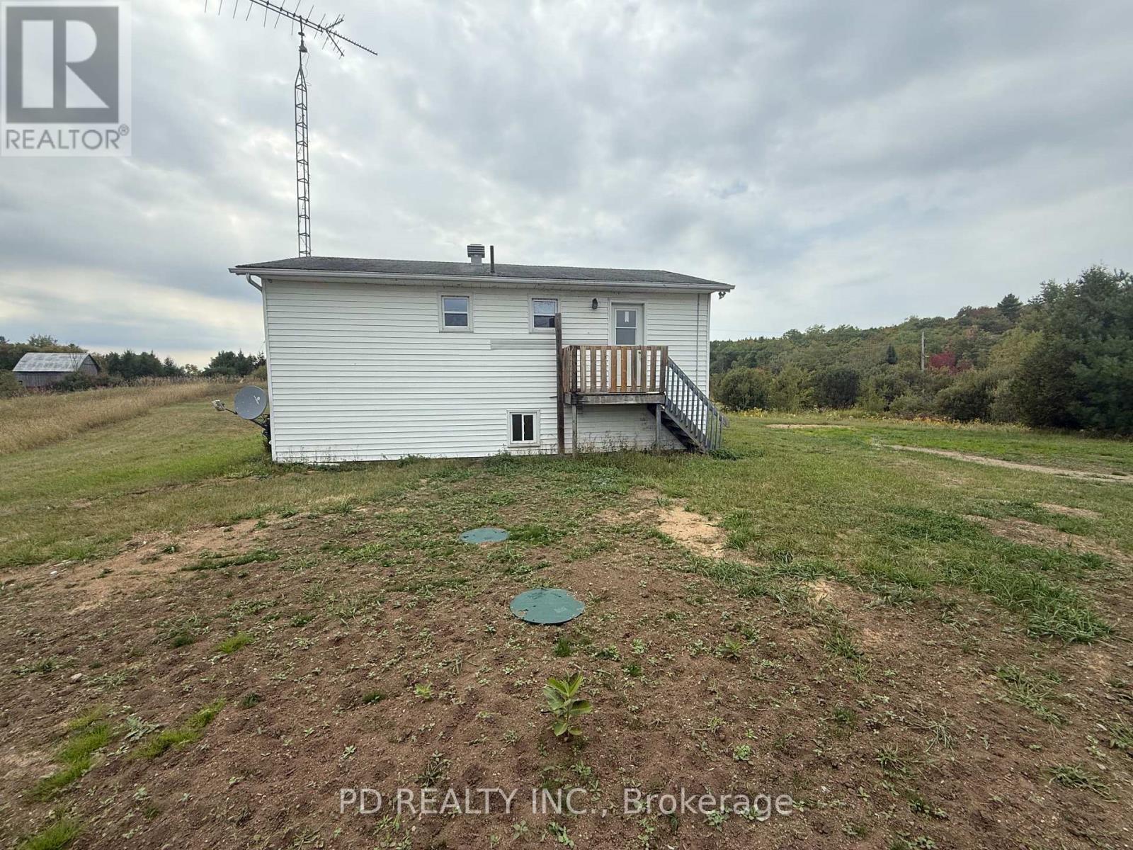 1251 Brock Road, Frontenac, Ontario K0H 2E0 - Photo 33 - X12849618