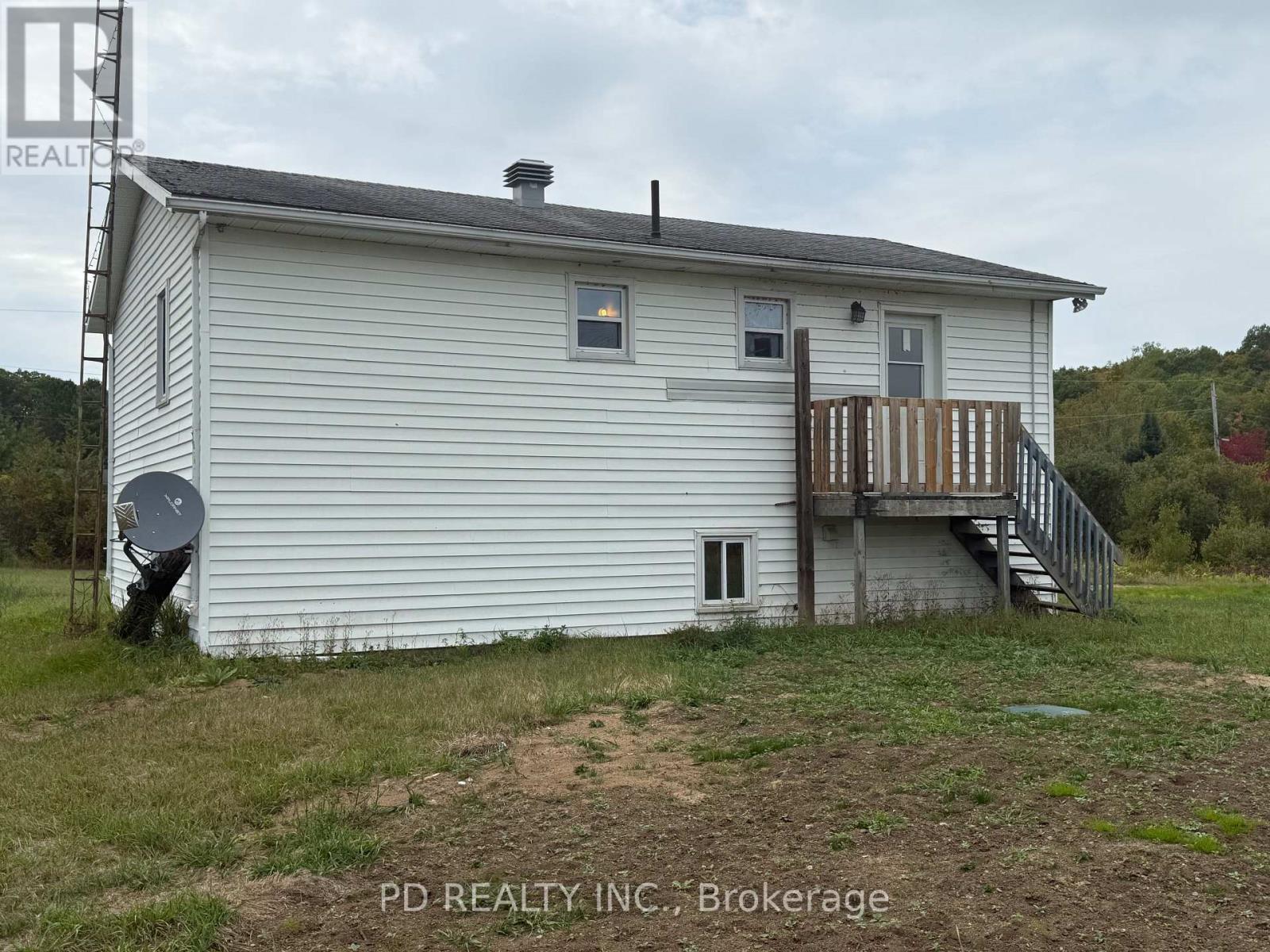1251 Brock Road, Frontenac, Ontario K0H 2E0 - Photo 4 - X12849618