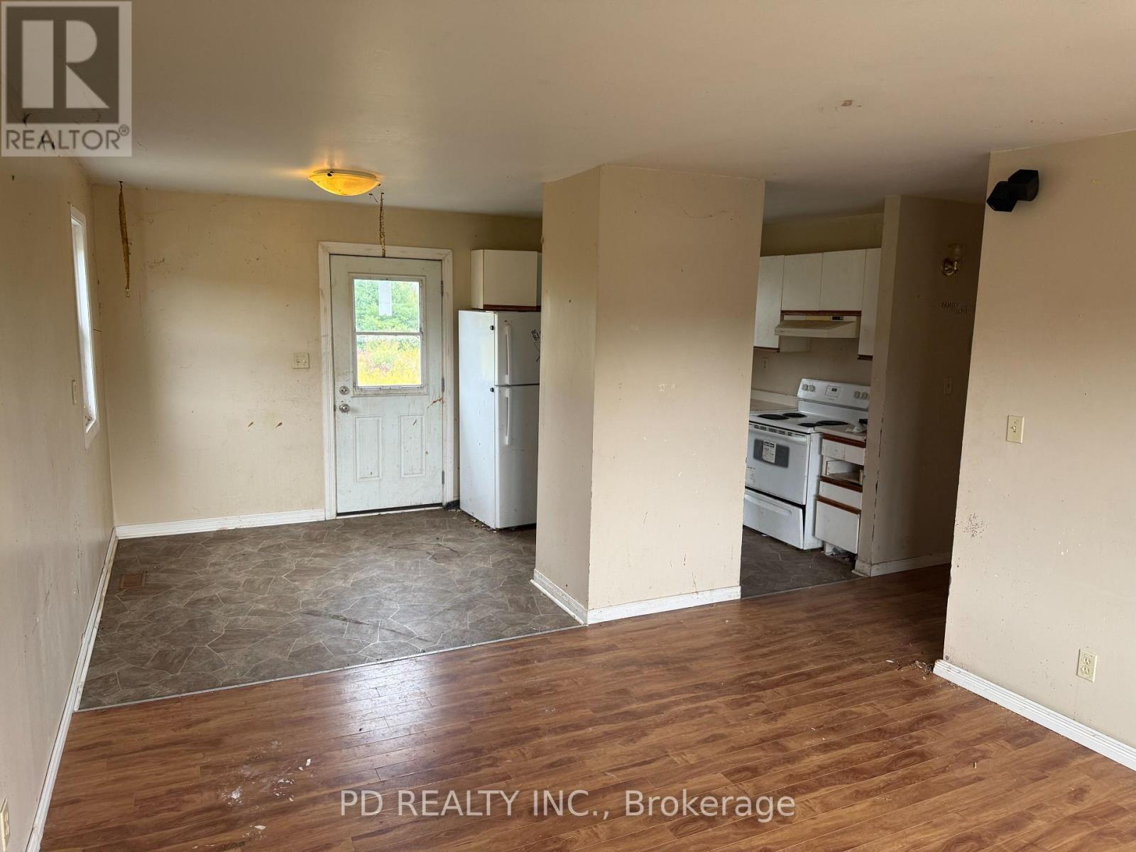 1251 Brock Road, Frontenac, Ontario K0H 2E0 - Photo 6 - X12849618