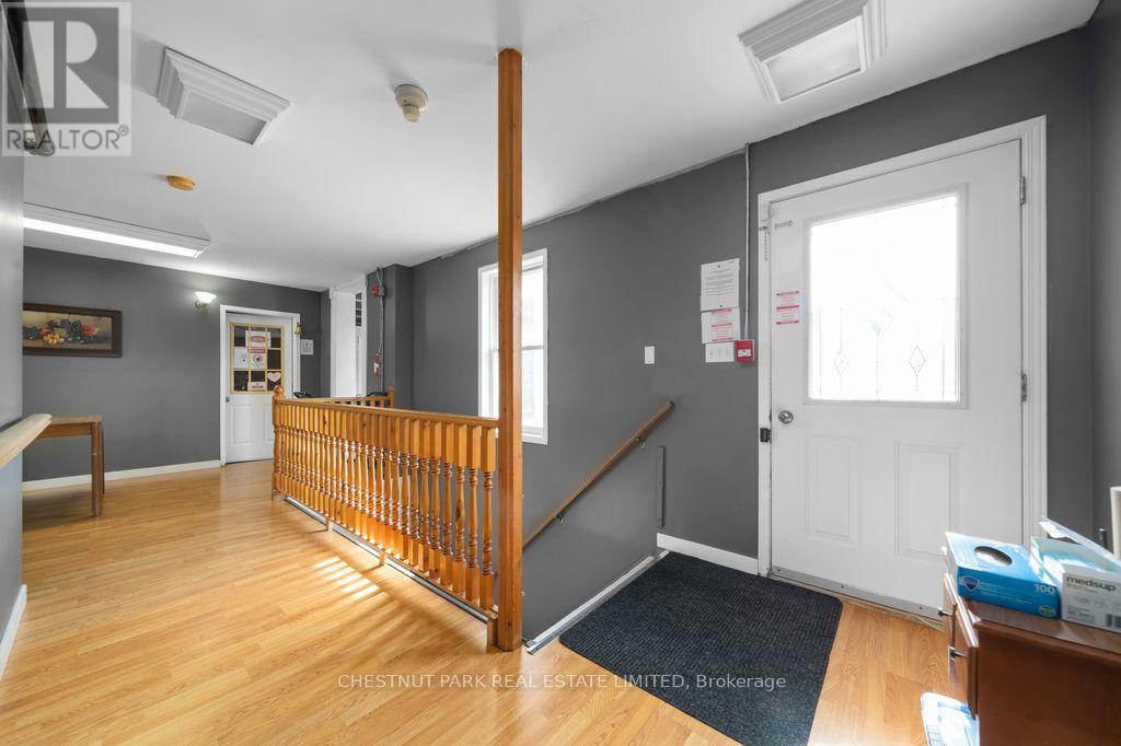 71 Queen Street, Prince Edward County, Ontario  K0K 2T0 - Photo 31 - X12849676