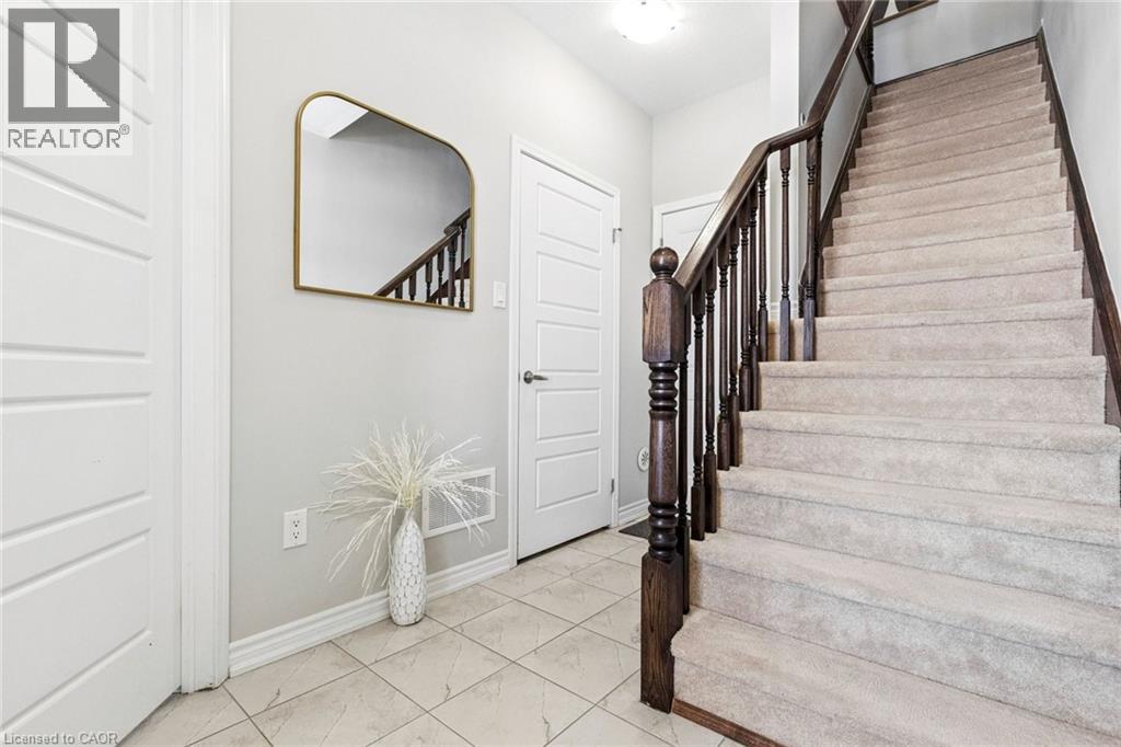 585 Goldenrod Lane, Kitchener, Ontario  N2R 0L7 - Photo 6 - 40808922