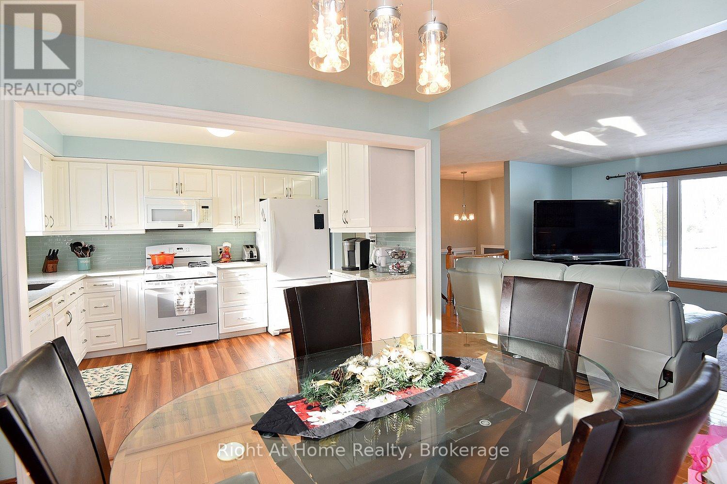 41 Mergl Drive, Norfolk (Port Dover), Ontario  N0A 1N4 - Photo 18 - X12849570