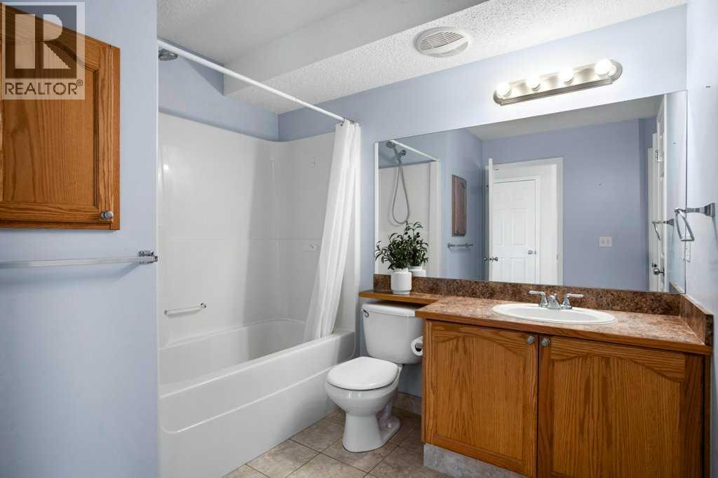 163 Eversyde Circle Sw, Calgary, Alberta  T2Y 4T4 - Photo 17 - A2289103