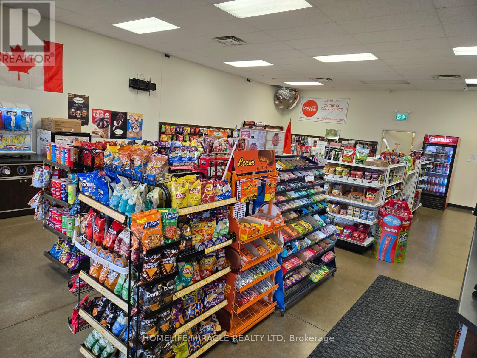 #4 - 15 Lockport Way, Hamilton, Ontario  L8E 0H8 - Photo 4 - X12151214