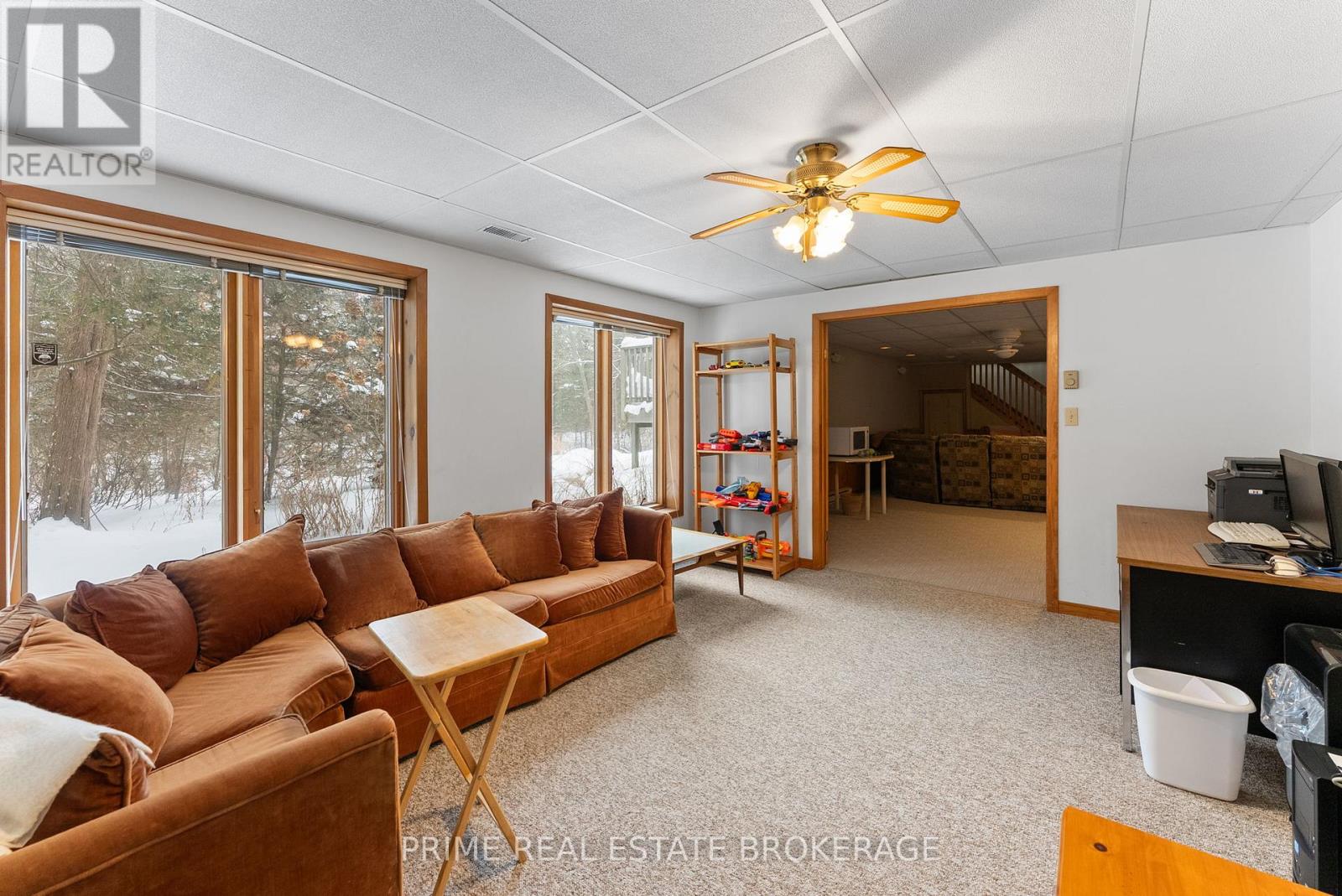 9856 Huron Place, Lambton Shores (Grand Bend), Ontario  N0M 1T0 - Photo 34 - X12849344
