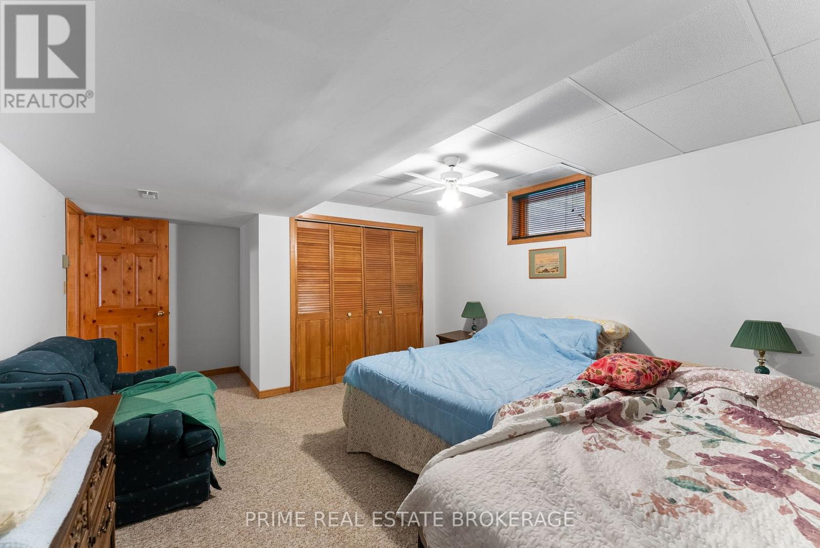 9856 Huron Place, Lambton Shores (Grand Bend), Ontario  N0M 1T0 - Photo 36 - X12849344