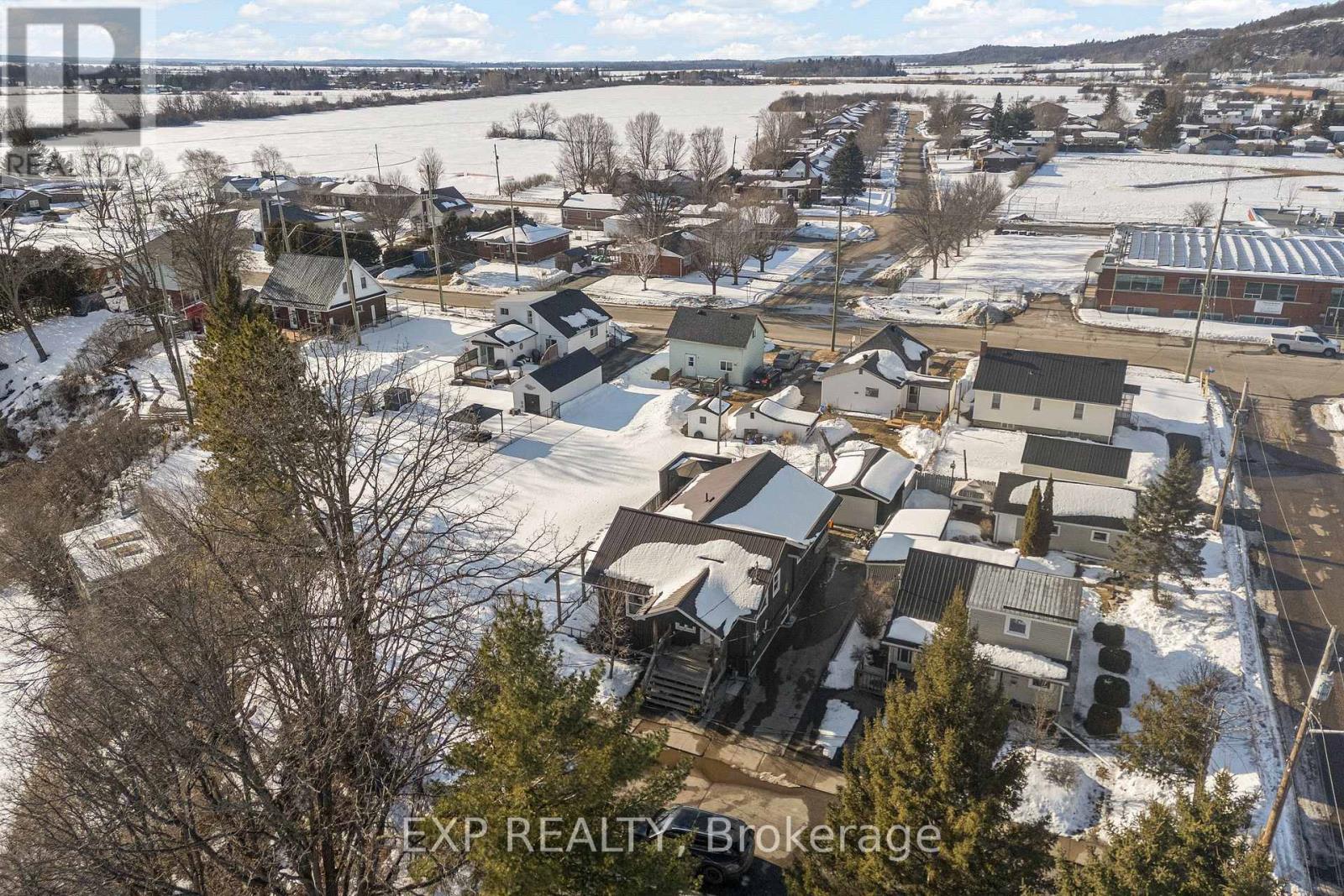 260 Tasse Avenue, Renfrew, Ontario  K7V 3W7 - Photo 8 - X12849488