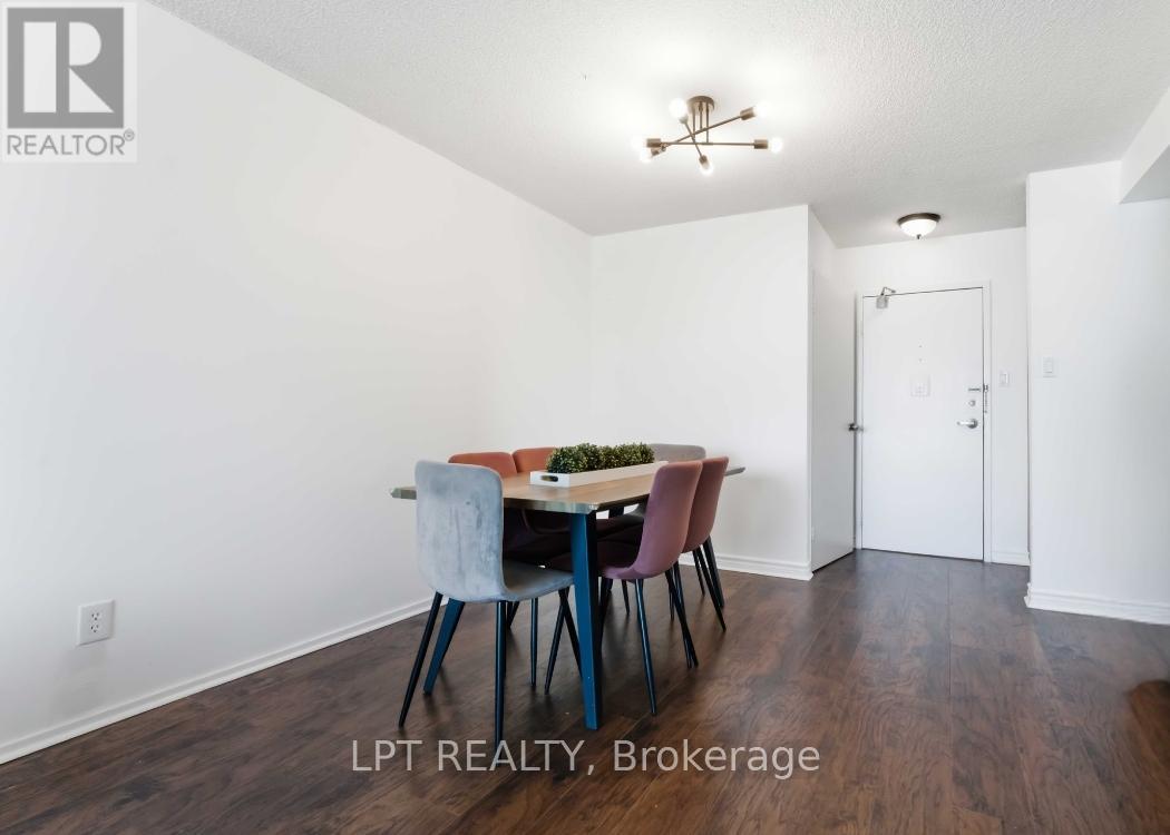 314 - 555 Brittany Drive, Ottawa, Ontario  K1K 4C5 - Photo 8 - X12849276