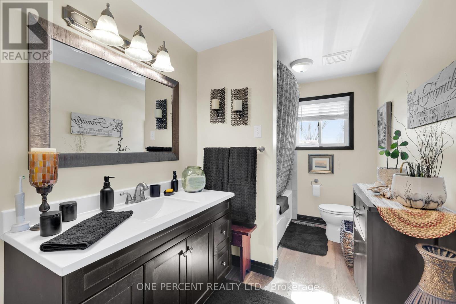 26 Peden Boulevard, Brockville, Ontario  K6V 3K3 - Photo 24 - X12849348