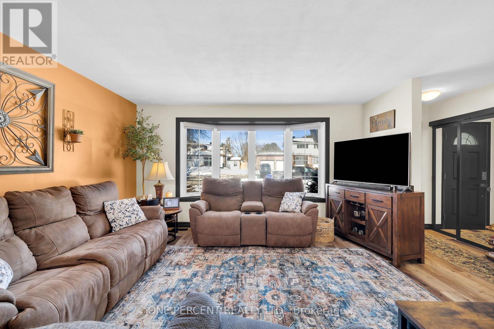 26 Peden Boulevard, Brockville, Ontario  K6V 3K3 - Photo 8 - X12849348