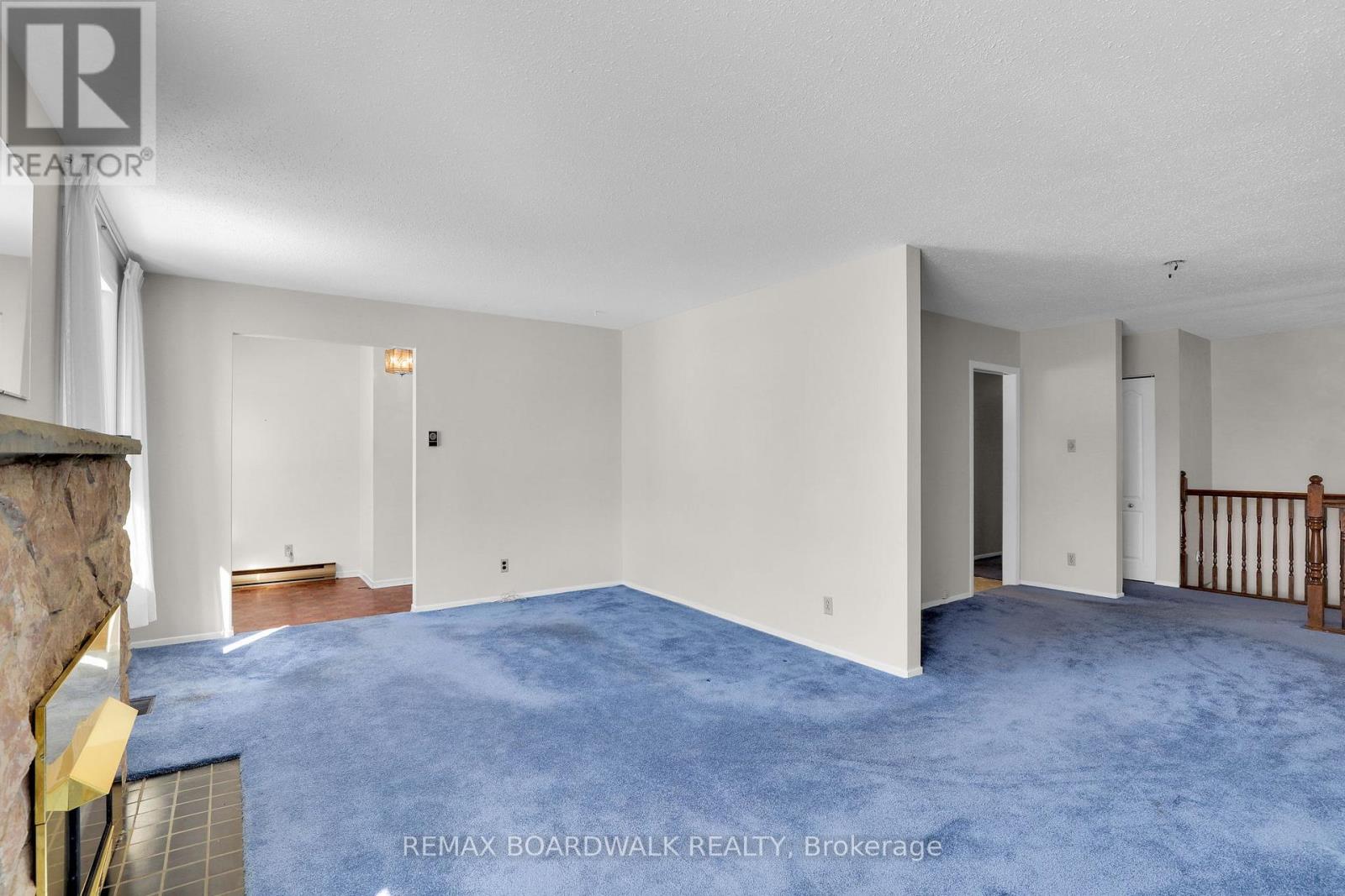 116 Old Colony Road, Ottawa, Ontario  K2L 1M2 - Photo 13 - X12849386