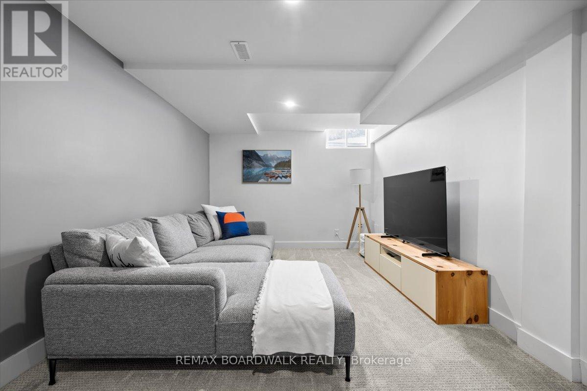 1535 Kamouraska Circle, Ottawa, Ontario  K1C 3J1 - Photo 41 - X12849392