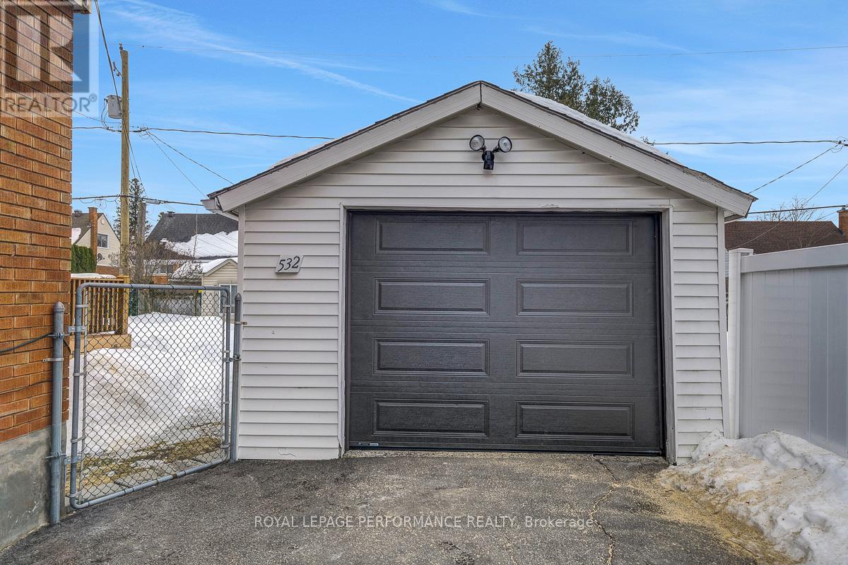 532 Alesther Street, Ottawa, Ontario  K1K 1J3 - Photo 37 - X12849414