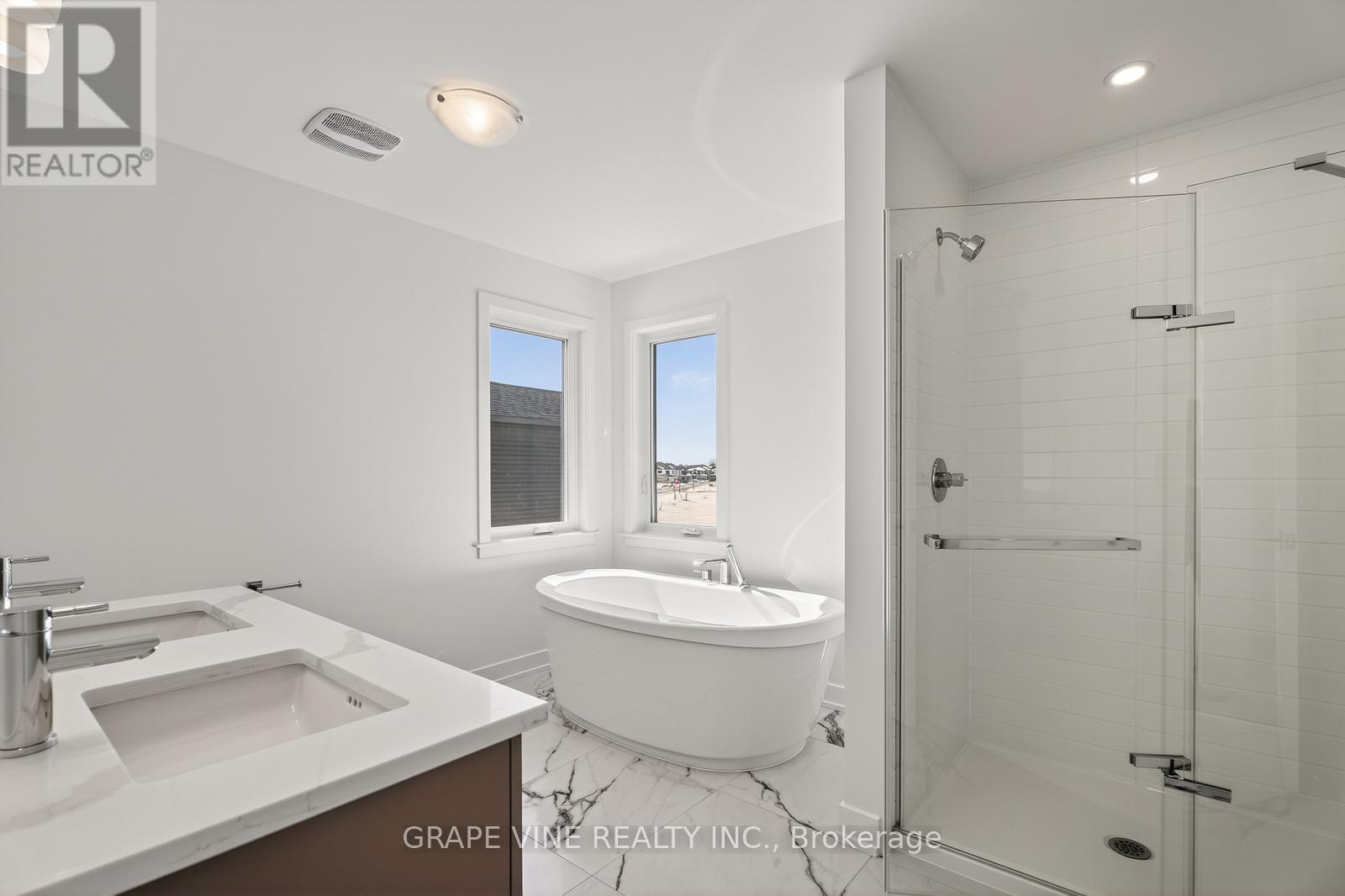 543 Tahoe Heights, Ottawa, Ontario  K1T 0W1 - Photo 23 - X12849516