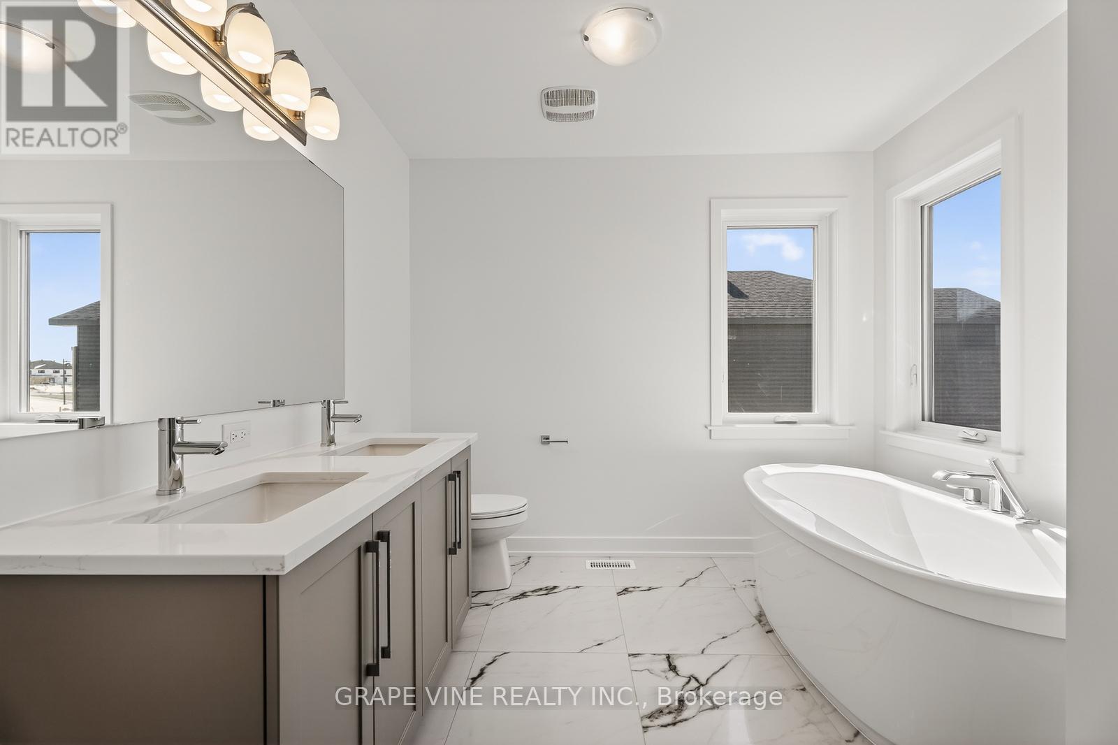 543 Tahoe Heights, Ottawa, Ontario  K1T 0W1 - Photo 24 - X12849516