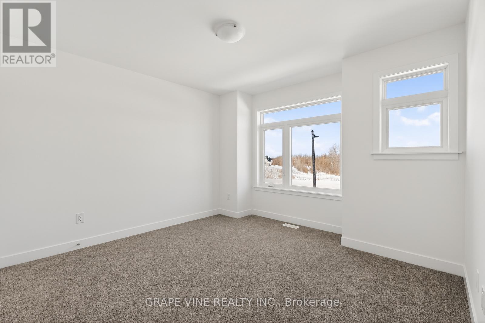 543 Tahoe Heights, Ottawa, Ontario  K1T 0W1 - Photo 25 - X12849516