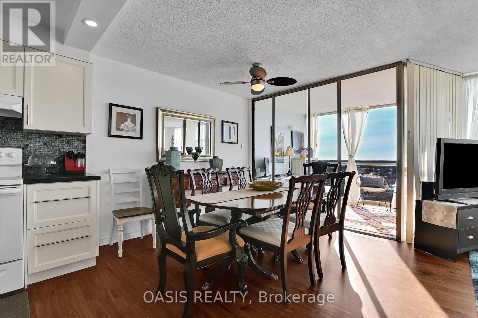 1108 - 2760 Carousel Crescent, Ottawa, Ontario  K1T 2N4 - Photo 12 - X12849546